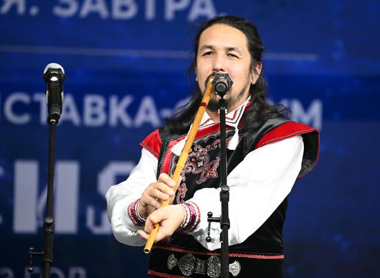 Международная выставка-форум "Россия"
День региона. Республика Башкортостан
Открытие Дня Региона, презентация Республики Башкортостан, Павильон № 75 (зал А, зона культурных проектов)
Место: Россия, Москва. Автор: Алексей Майшев/РИА Новости. Выставка "Россия". День региона. Республика Башкортостан