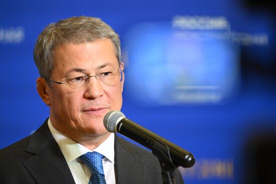 Международная выставка-форум "Россия"
День региона. Республика Башкортостан
Открытие Дня Региона, презентация Республики Башкортостан, Павильон № 75 (зал А, зона культурных проектов)
Радий Хабиров, Глава Республики Башкортостан
Место: Россия, Москва. Автор: Алексей Майшев/РИА Новости. Выставка "Россия". День региона. Республика Башкортостан