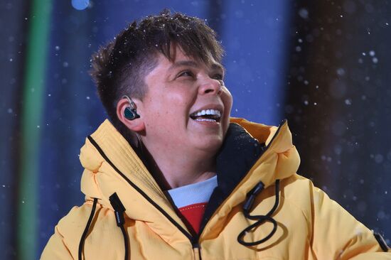 Международная выставка-форум "Россия"
День региона. Республика Башкортостан
Концертная программа "Из Башкортостана с любовью!"
Певец, заслуженный артист Республики Башкортостан и заслуженный артист Республики Татарстан Элвин Грей
Место: Россия, Москва. Автор: Владимир Вяткин/РИА Новости. Выставка "Россия". День региона. Республика Башкортостан