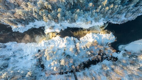 Зима в карельском природном заповеднике "Кивач"
