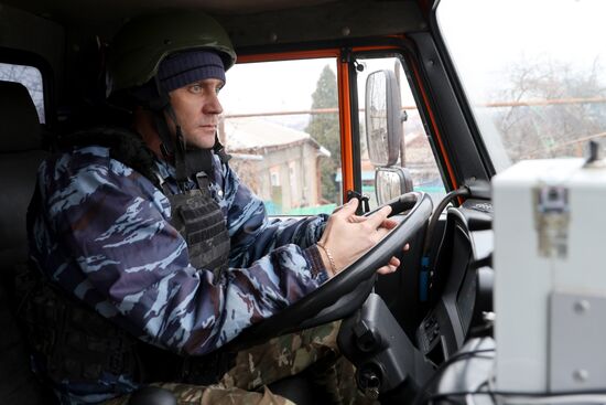 Подвоз воды жителям Ленинского района Донецка