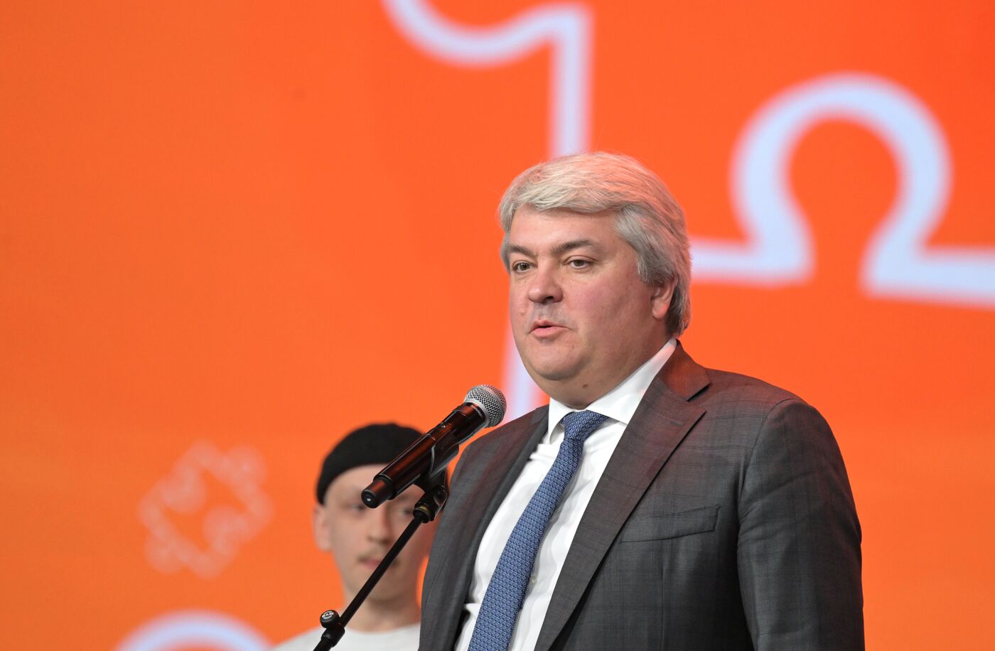 Президент РФ В. Путин наградил победителей международной премии "#Мывместе"