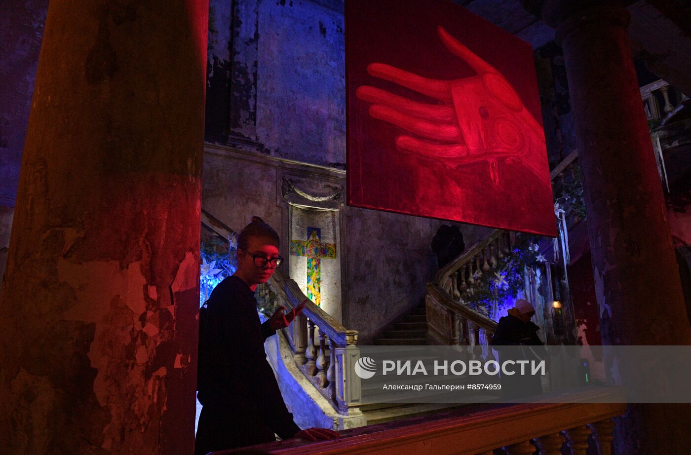  Мультимедийная выставка "Рождество" в лютеранской церкви Анненкирхе