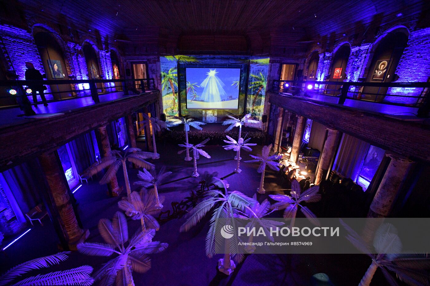  Мультимедийная выставка "Рождество" в лютеранской церкви Анненкирхе