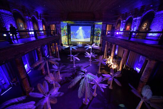  Мультимедийная выставка "Рождество" в лютеранской церкви Анненкирхе