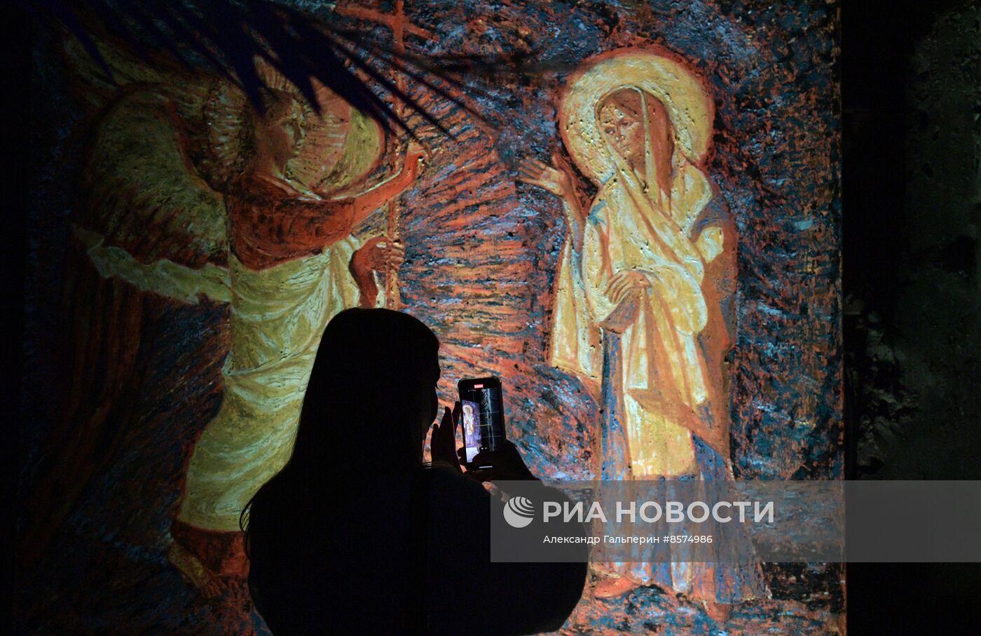  Мультимедийная выставка "Рождество" в лютеранской церкви Анненкирхе