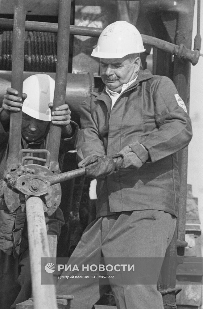 Трест "Орджоникидзенефть"