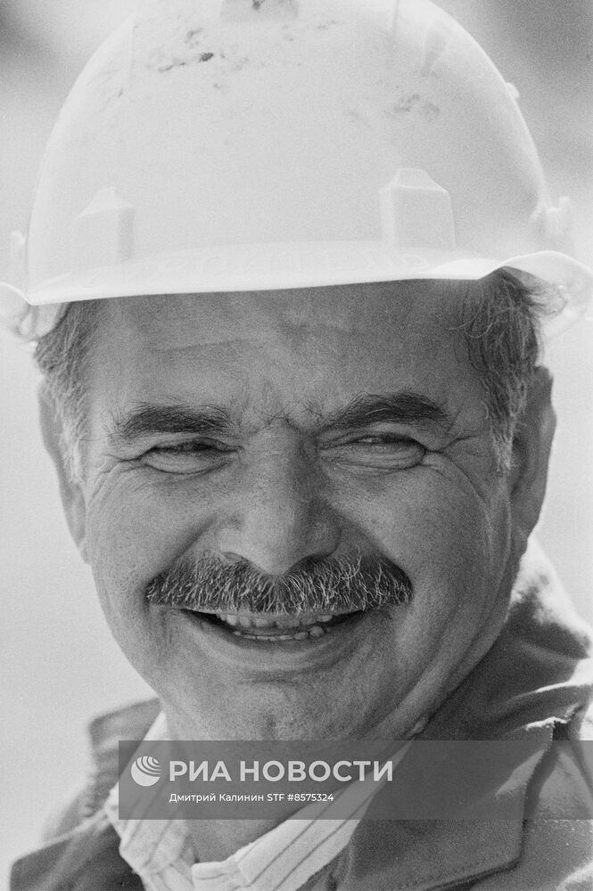 Трест "Орджоникидзенефть"