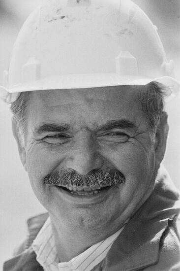 Трест "Орджоникидзенефть"