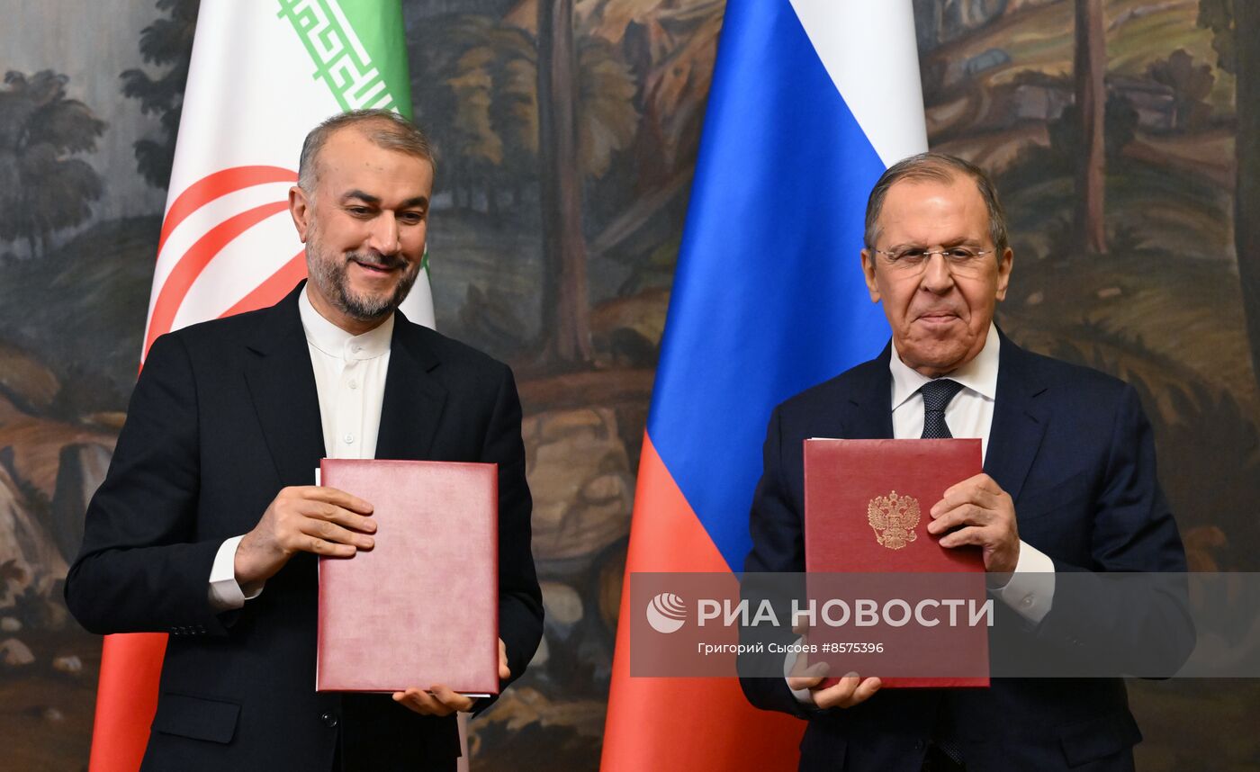 Встреча глав МИД РФ и Ирана С. Лаврова и Х. А. Абдоллахияна 