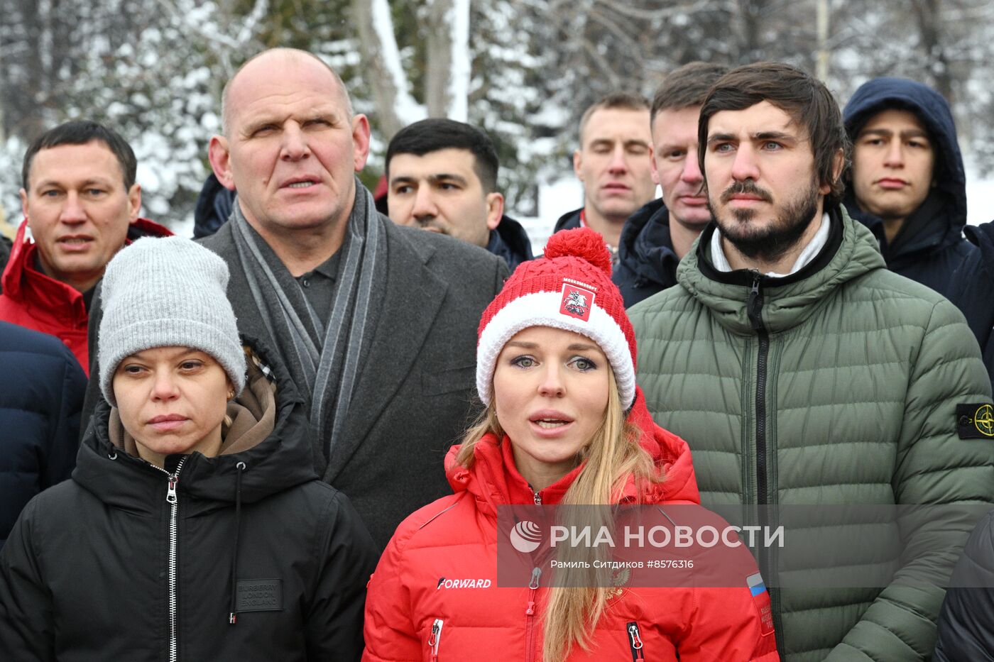 Выставка "Россия". Открытие "Аллеи славы" Российского общества "Знание"