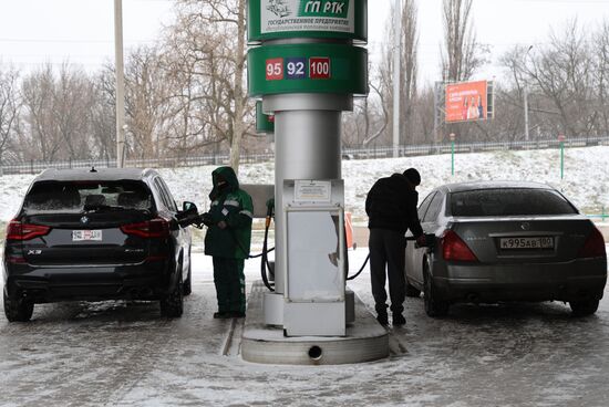 В ДНР объявили о снижении цен на топливо на республиканских АЗС