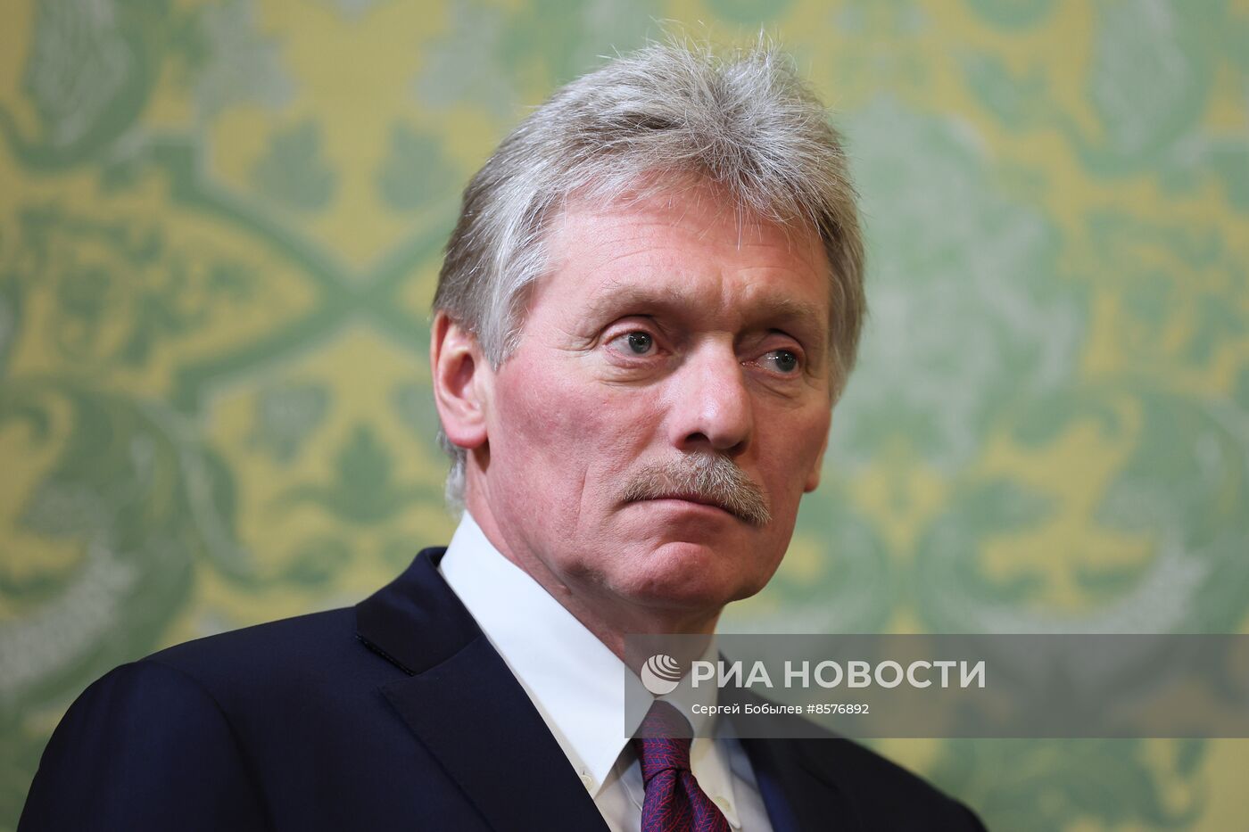 Встреча президента РФ В. Путина и президента Ирана Э. Раиси