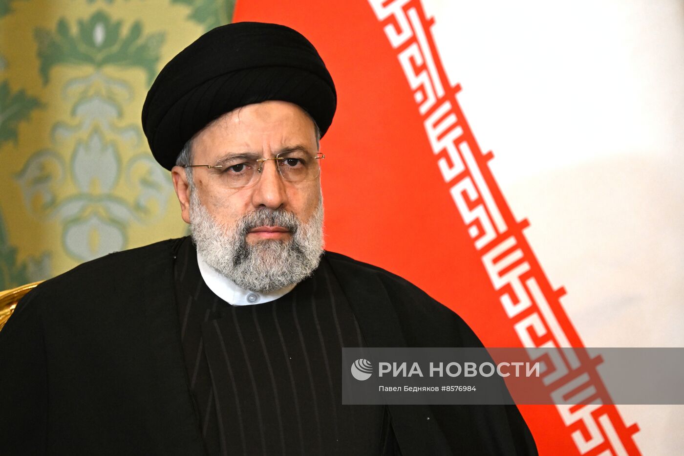 Встреча президента РФ В. Путина и президента Ирана Э. Раиси