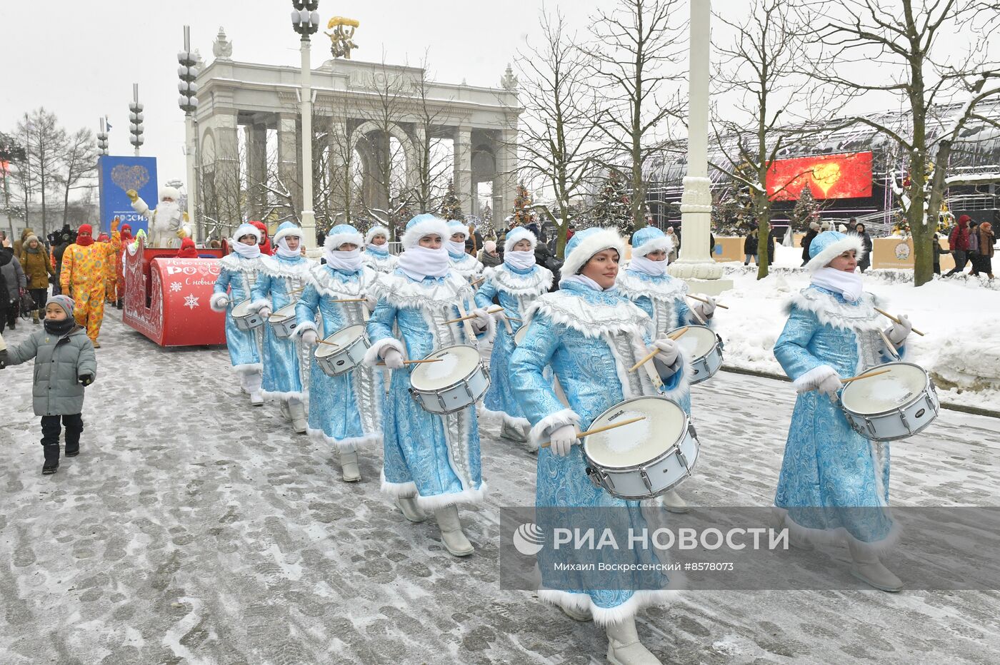 Выставка "Россия". День рождения ставропольского казачьего Деда Мороза