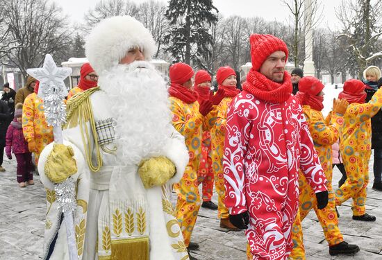 Выставка "Россия". День рождения ставропольского казачьего Деда Мороза