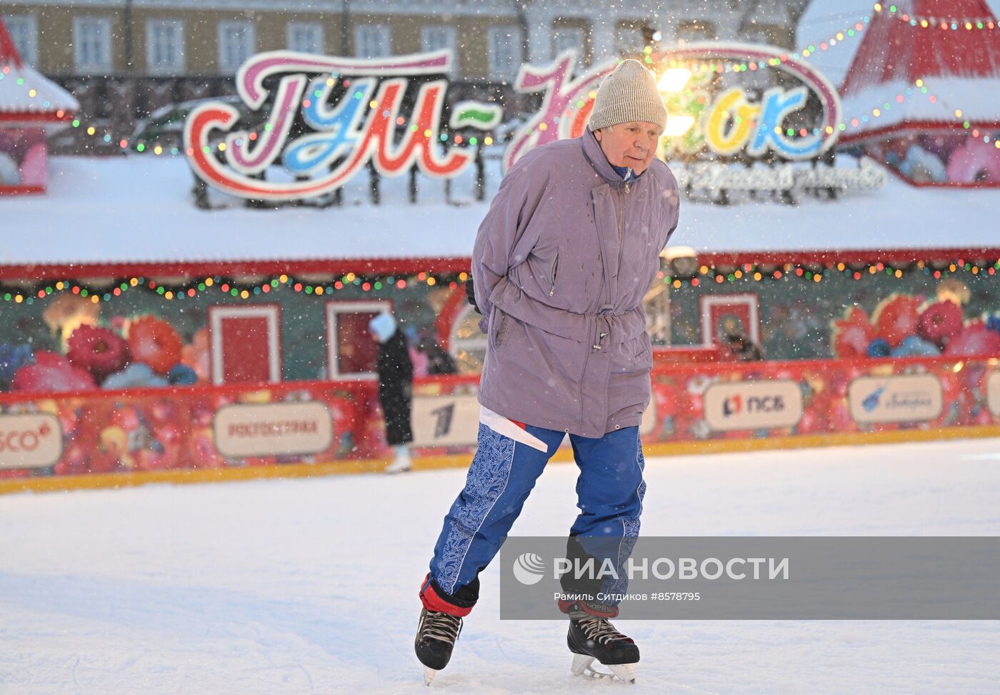 Мастер-класс Алины Загитовой на ГУМ-катке