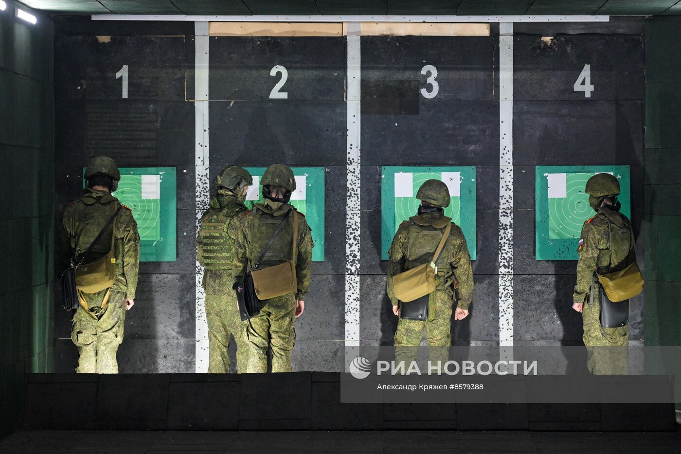 Занятия курсантов по боевой подготовке в Новосибирской области