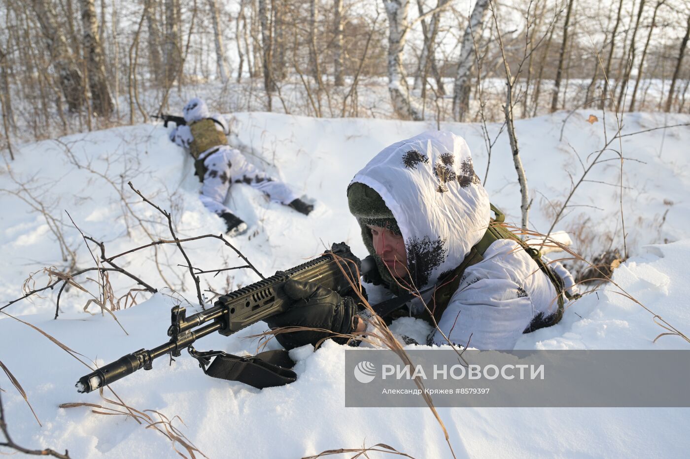 Занятия курсантов по боевой подготовке в Новосибирской области 