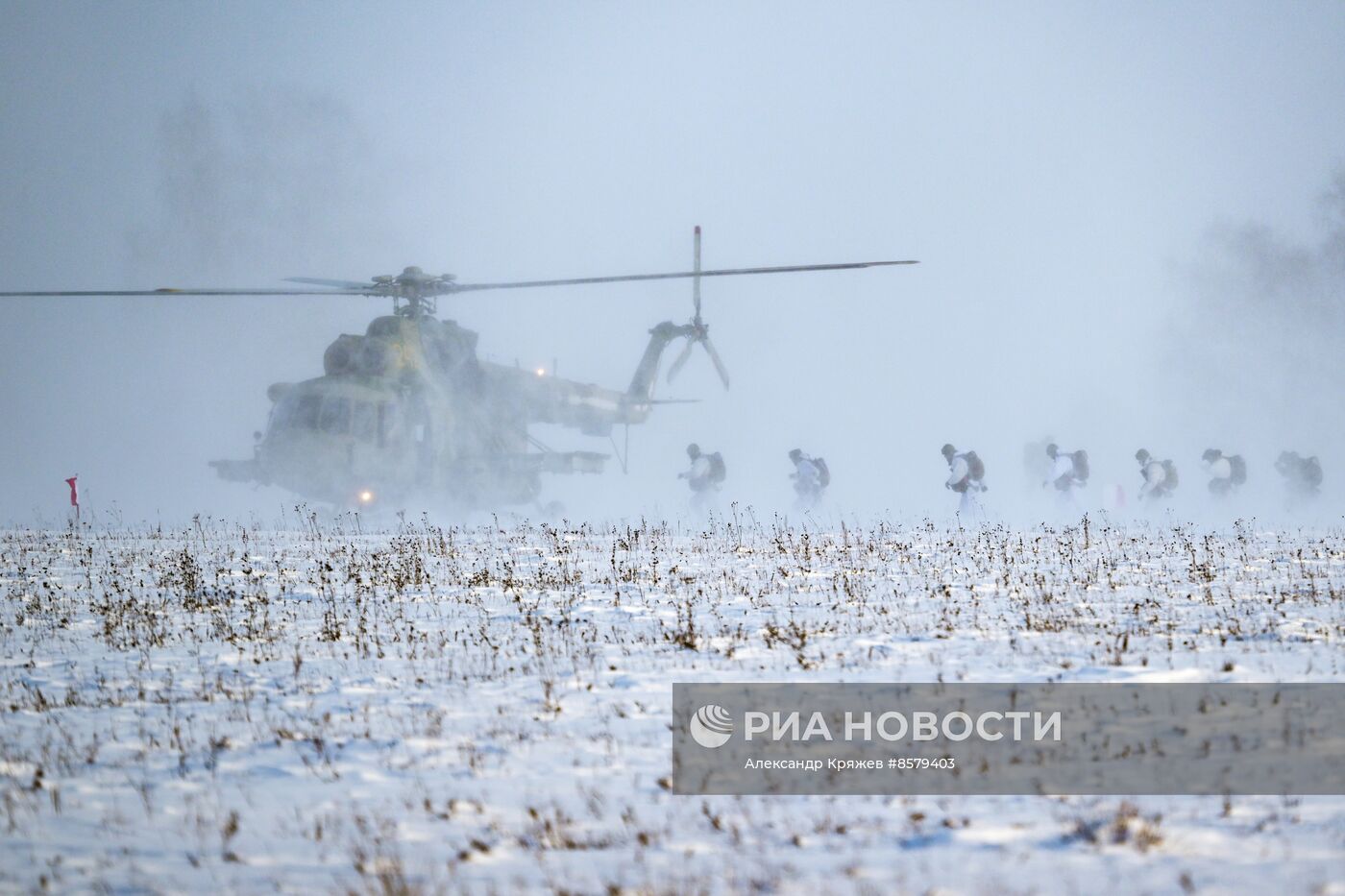 Занятия курсантов по боевой подготовке в Новосибирской области
