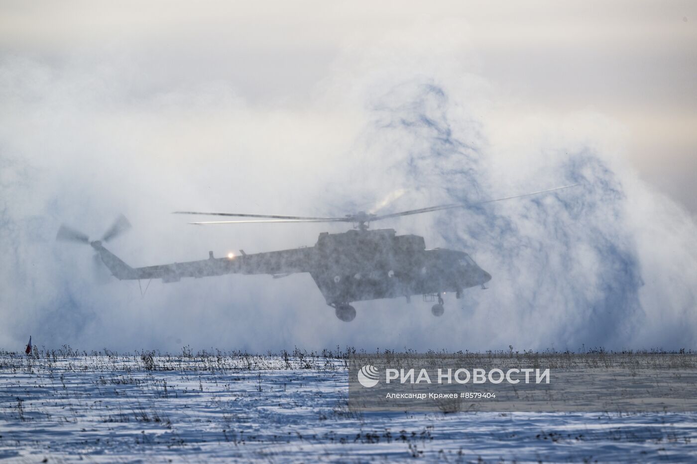 Занятия курсантов по боевой подготовке в Новосибирской области 