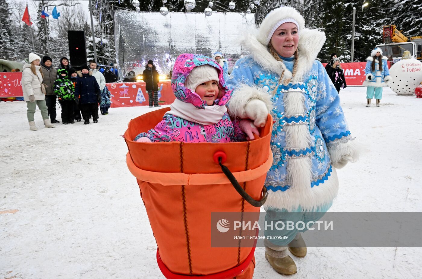 Рубка главной новогодней ели