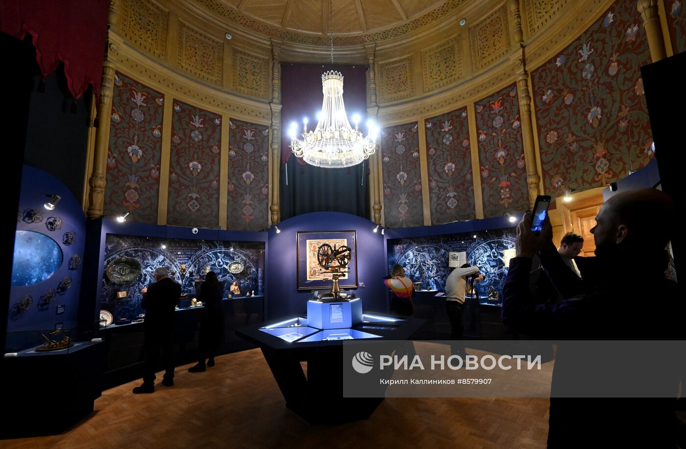 Выставка "Под знаком зодиака" в Историческом музее