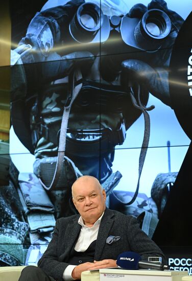 Премьера песни "Новая корреспондентская" в рамках проекта "Песни военных корреспондентов"