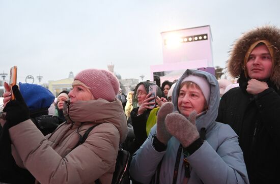 Выставка "Россия". Концертная программа Надежды Бабкиной и ансамбля "Русская песня"