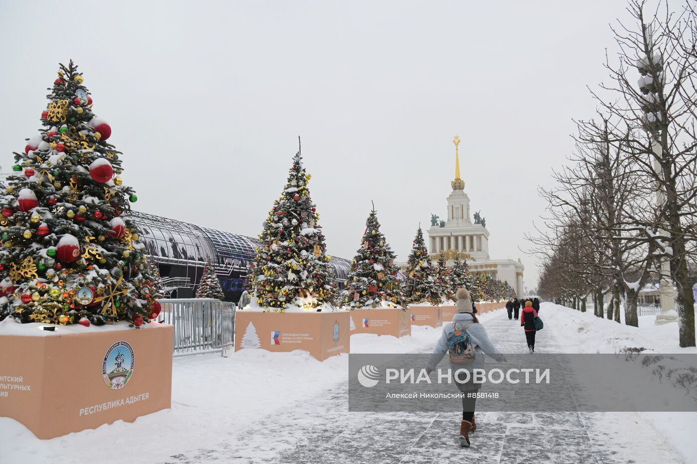 Работа выставки "Россия"