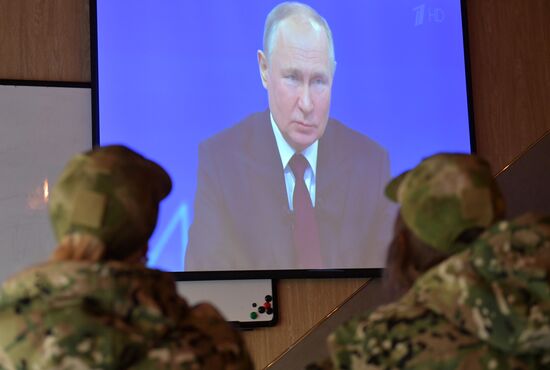 Трансляция "Прямой линии" и большой пресс-конференции президента РФ В. Путина