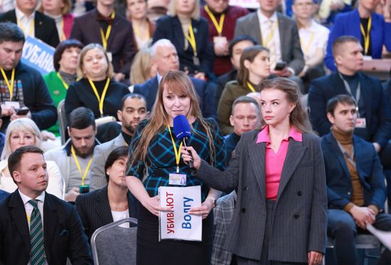 "Прямая линия" и большая пресс-конференция президента РФ В. Путина