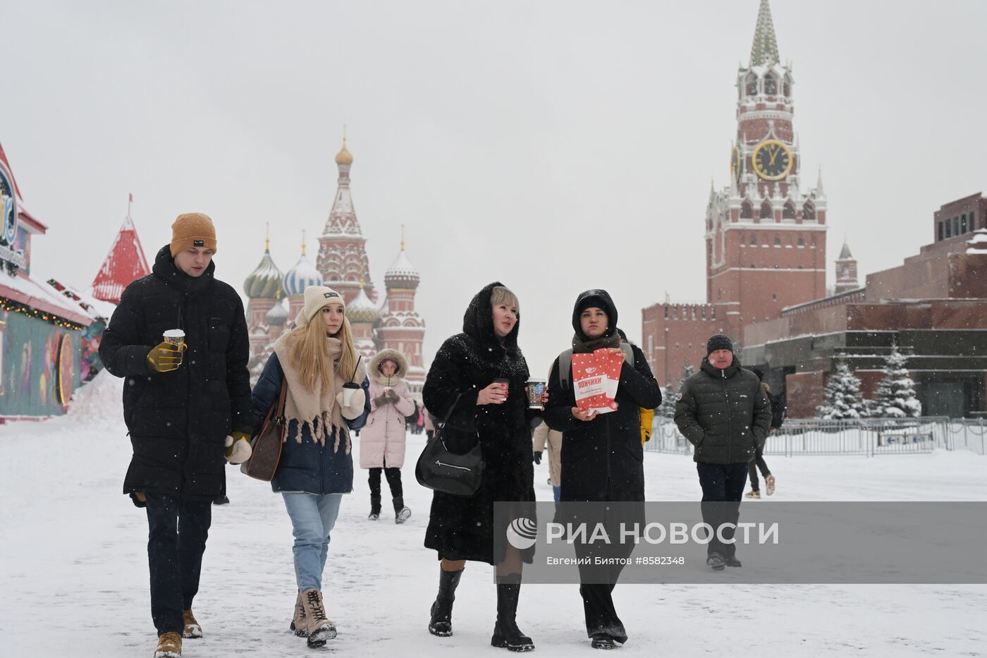 Снег в Москве