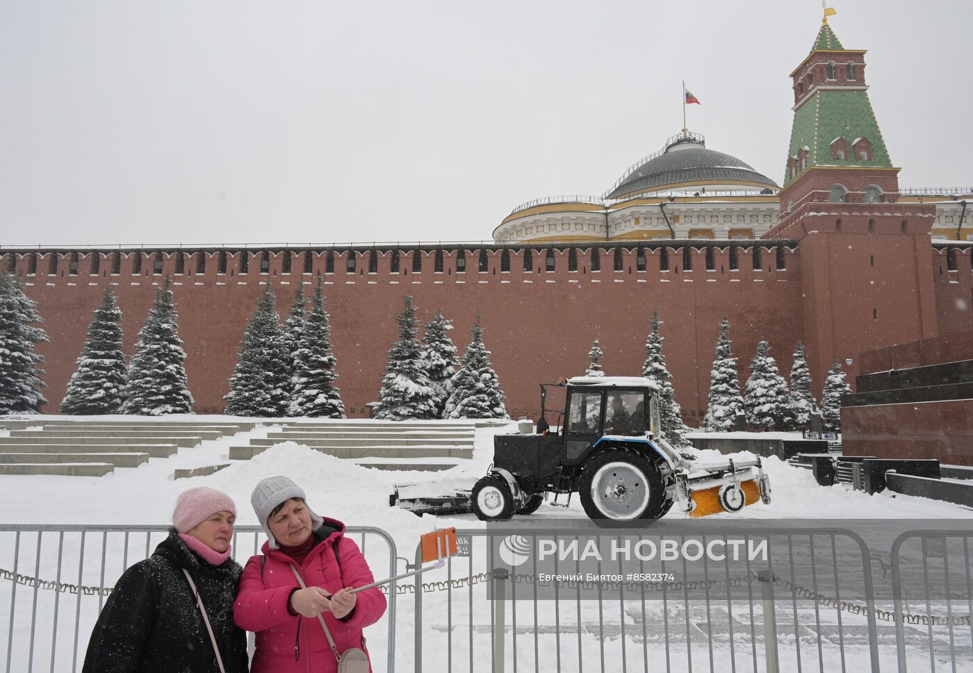 Снег в Москве