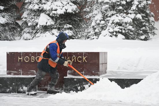 Снег в Москве