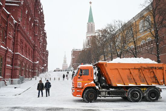 Снег в Москве