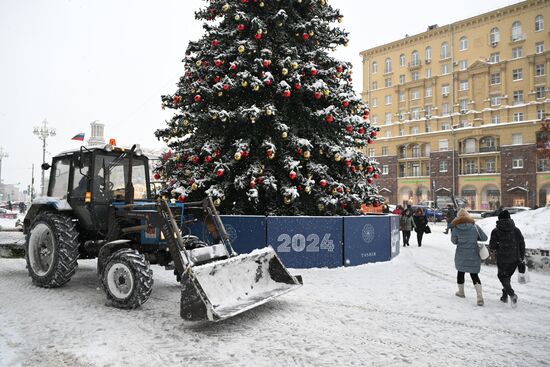 Снег в Москве