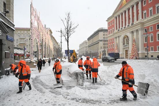 Снег в Москве