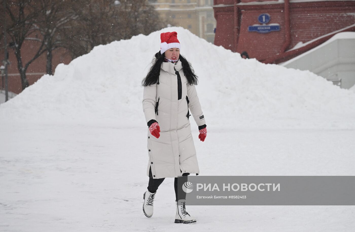 Снег в Москве