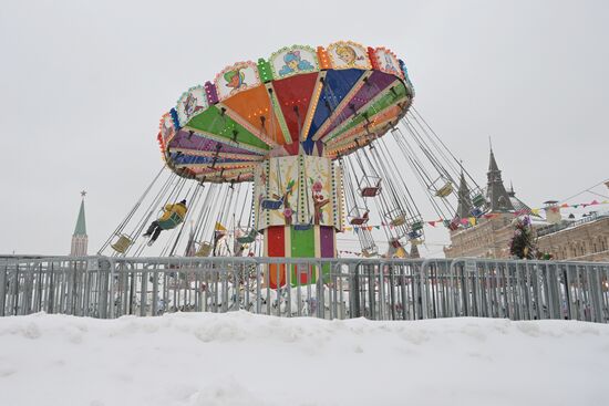 Снег в Москве