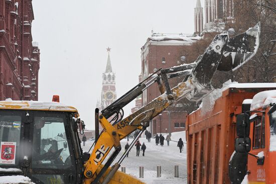 Снег в Москве