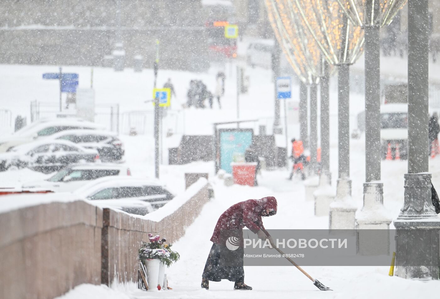 Снег в Москве