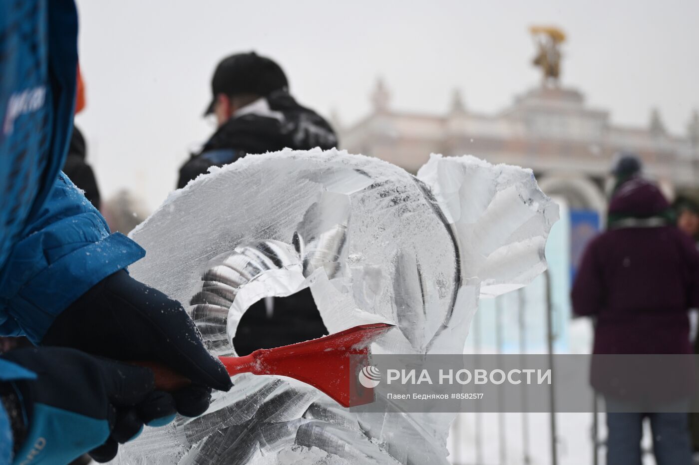 Выставка "Россия". Мастер-классы по художественной обработке льда