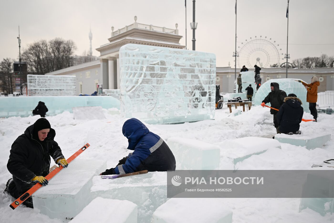 Выставка "Россия". Мастер-классы по художественной обработке льда