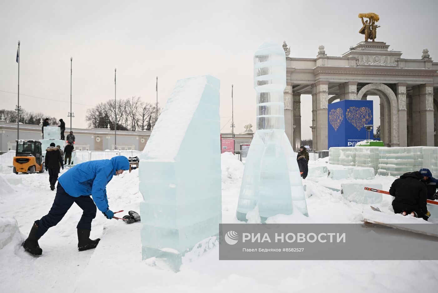 Выставка "Россия". Мастер-классы по художественной обработке льда