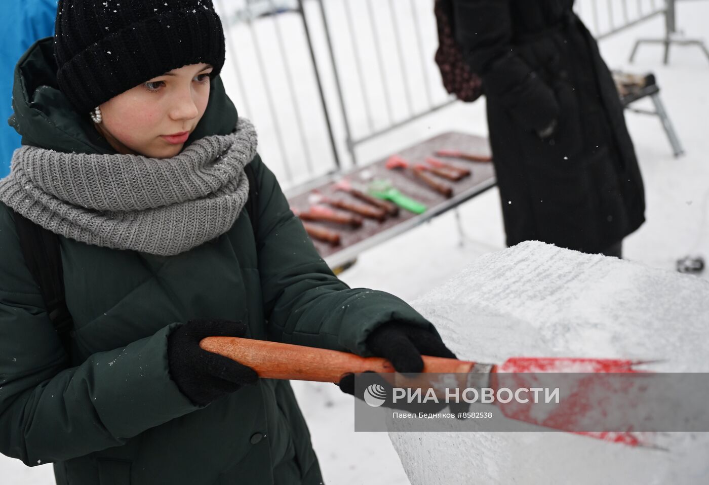 Выставка "Россия". Мастер-классы по художественной обработке льда