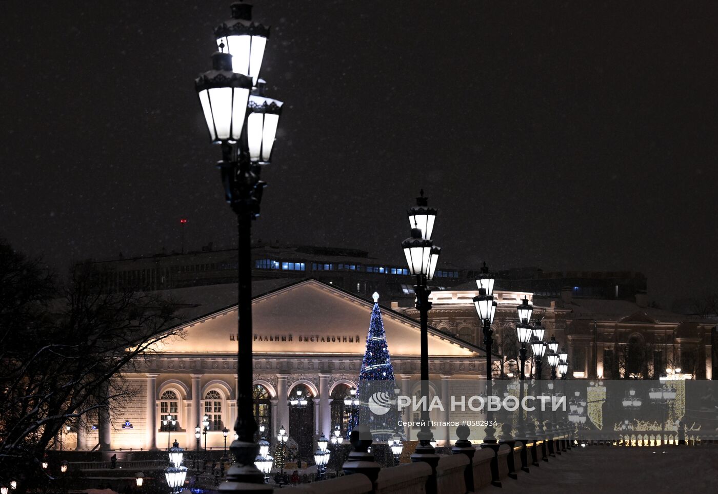 Предновогодняя Москва