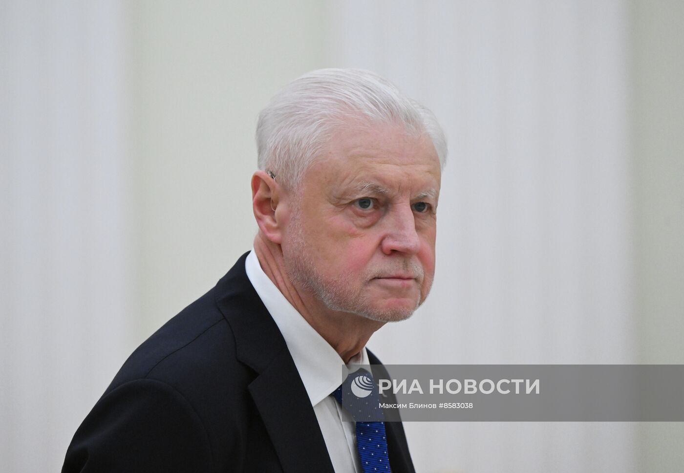 Президент РФ В. Путин встретился с главами думских фракций