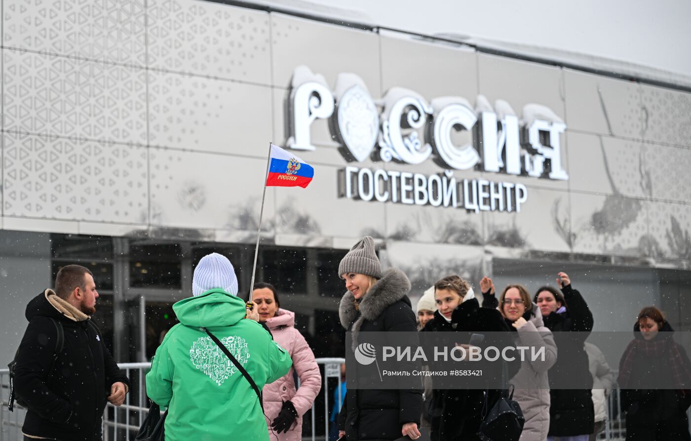 Работа выставки "Россия"