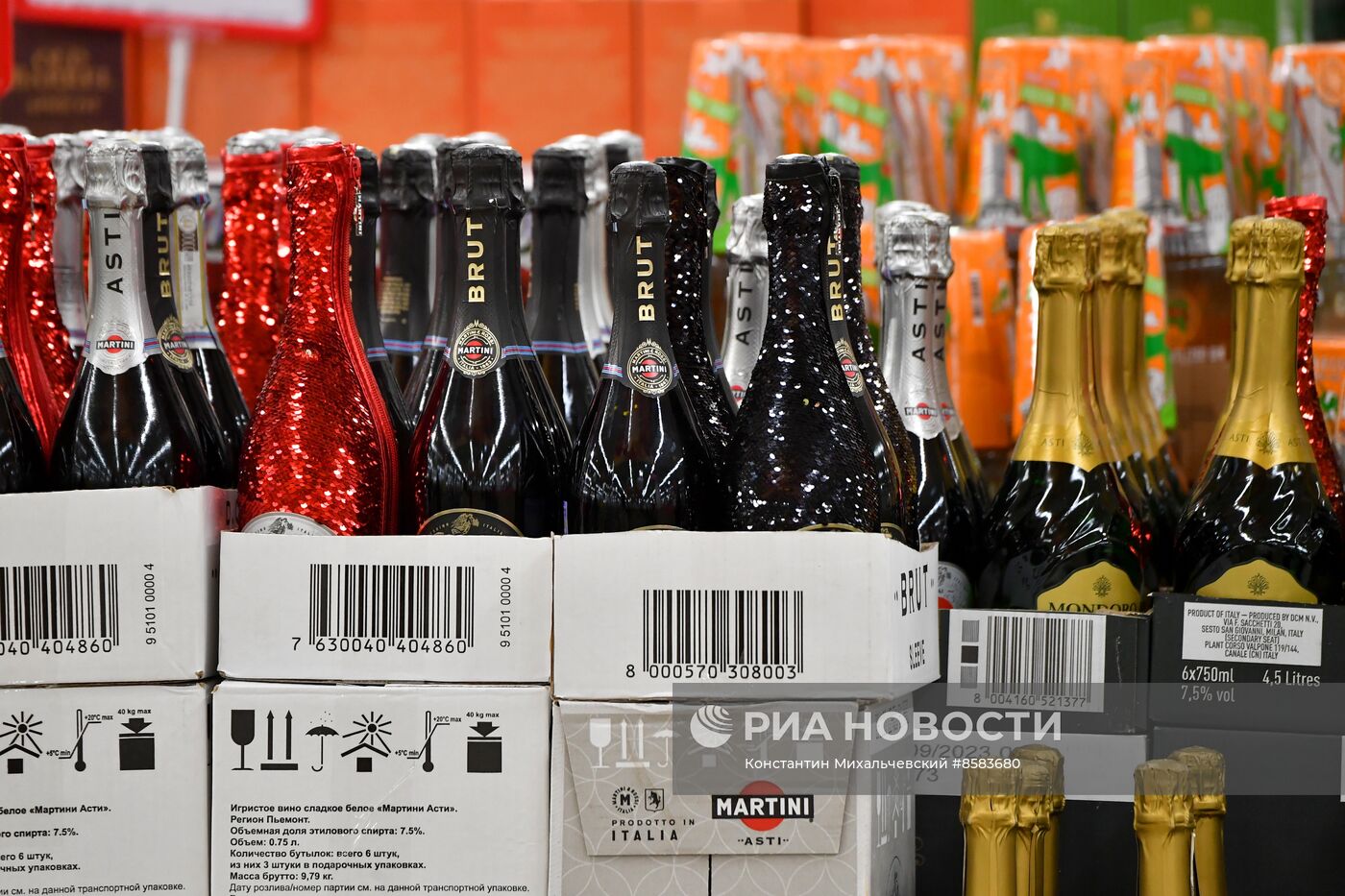 Подготовка к Новому году в Крыму